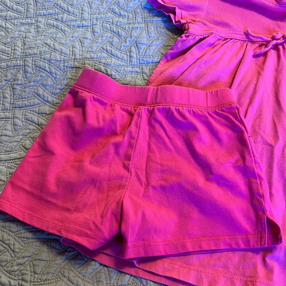 🟢 BUNDLE SALE 2 for $20 - GIRLS BUNDLE Dress and Shorts - Picture 4 of 8